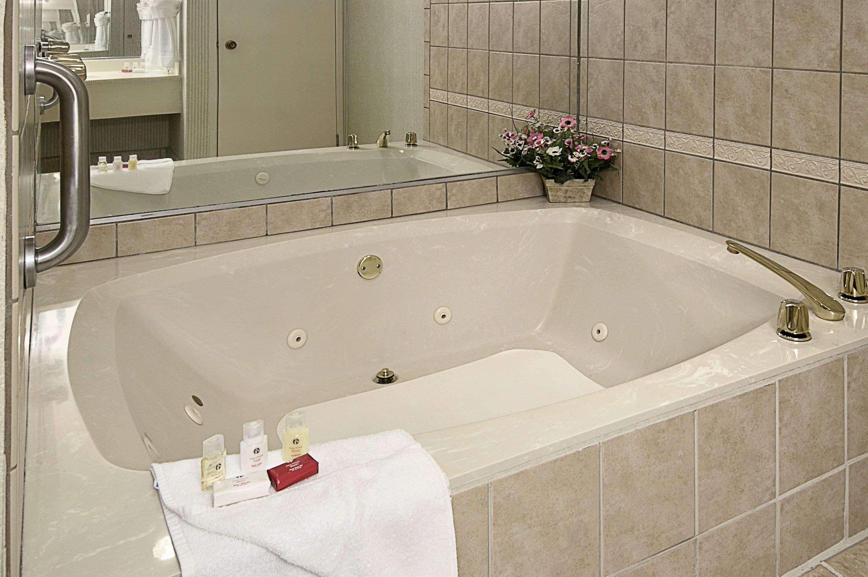 Ramada By Wyndham Asheville Southeast Oda fotoğraf