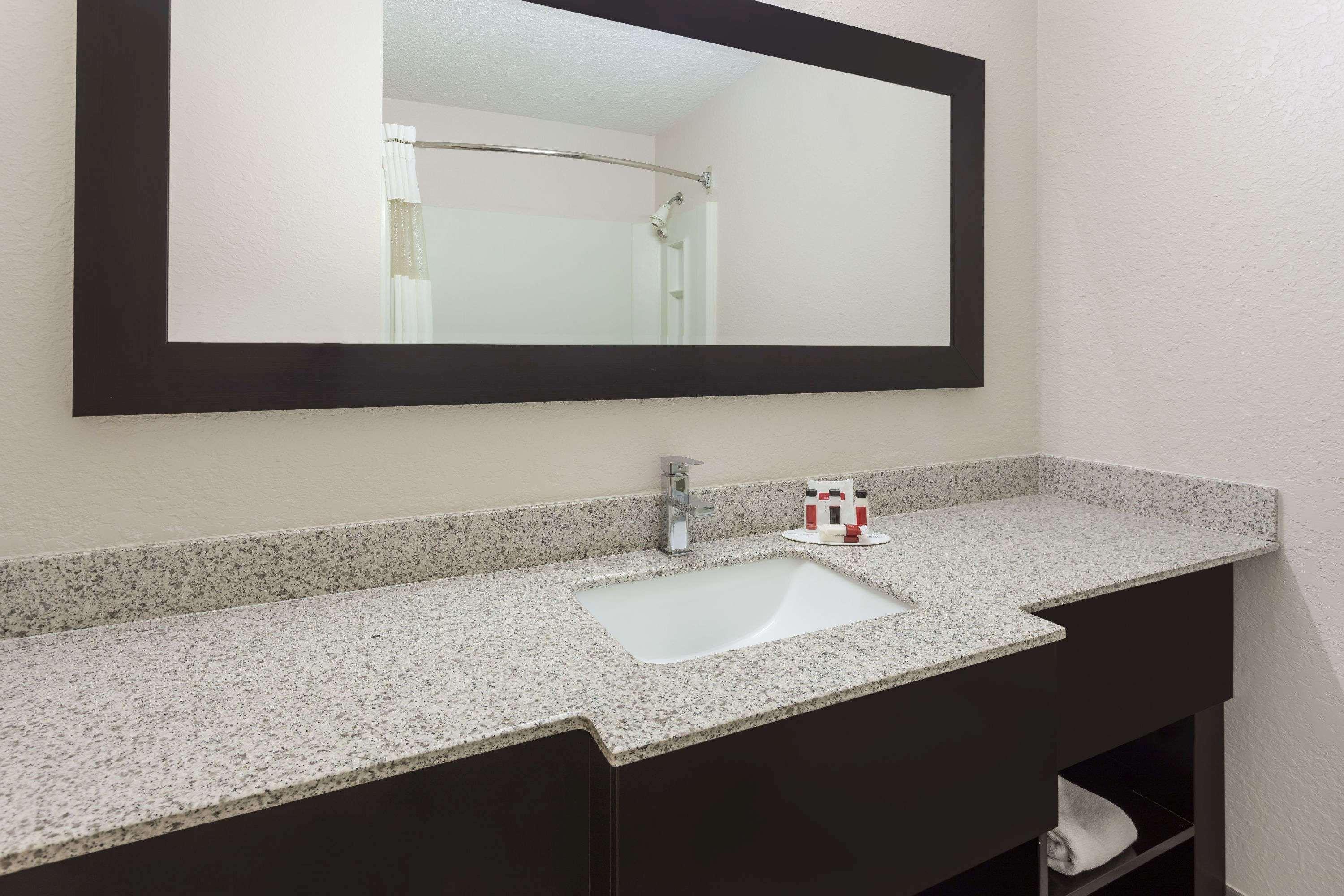 Ramada By Wyndham Asheville Southeast Dış mekan fotoğraf