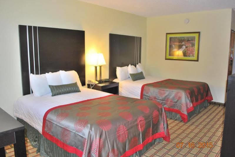 Ramada By Wyndham Asheville Southeast Dış mekan fotoğraf