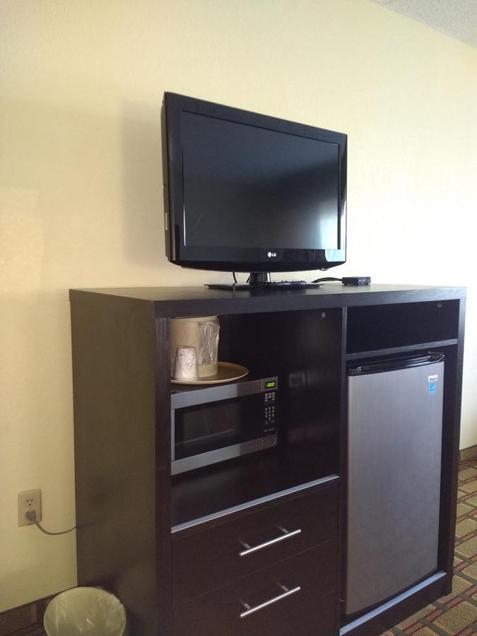 Ramada By Wyndham Asheville Southeast Dış mekan fotoğraf