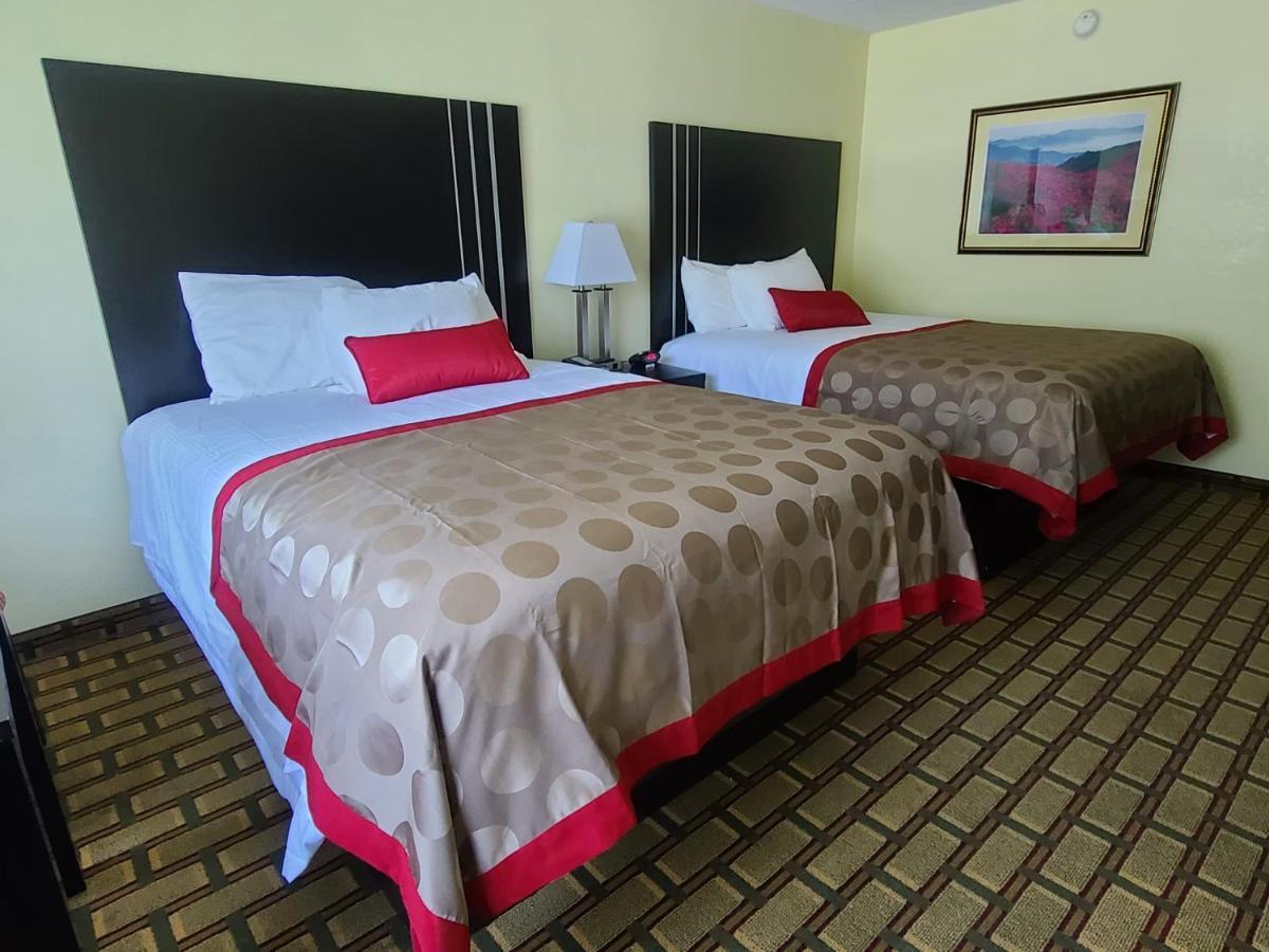Ramada By Wyndham Asheville Southeast Dış mekan fotoğraf